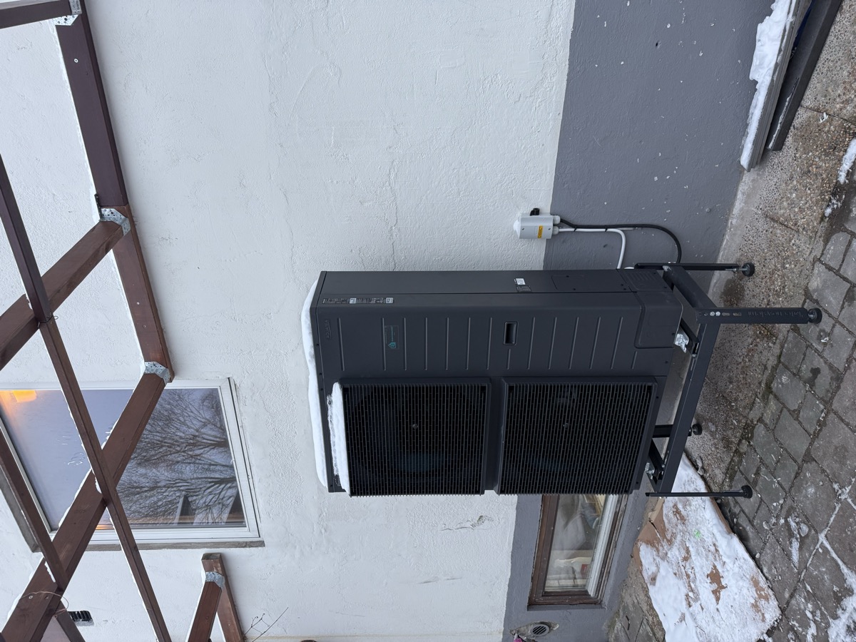Utomhusenhet på villa